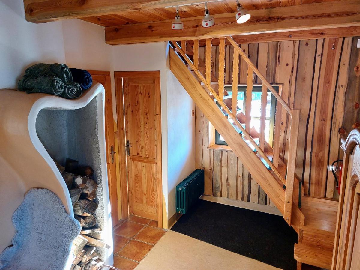 CHALET BORŮVKA - biofarma na samotě v lesích Benesov  Exterior foto