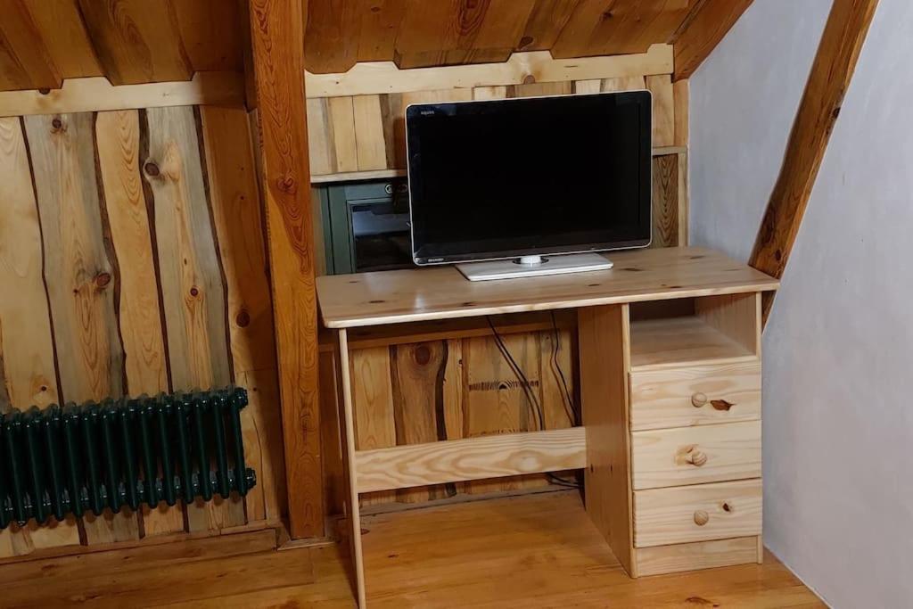 CHALET BORŮVKA - biofarma na samotě v lesích Benesov  Exterior foto