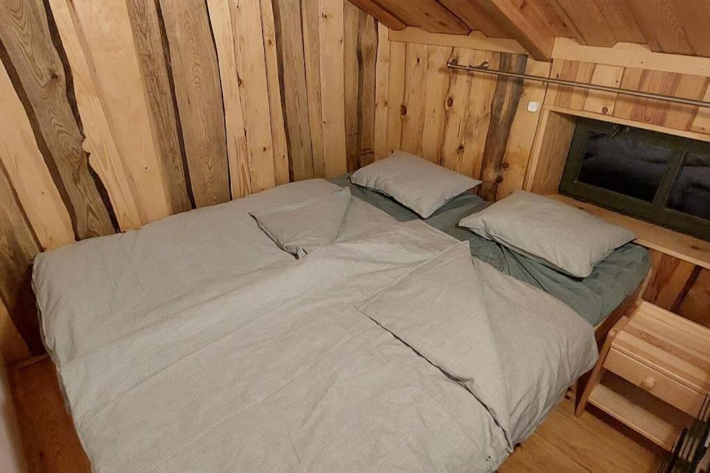 CHALET BORŮVKA - biofarma na samotě v lesích Benesov  Exterior foto